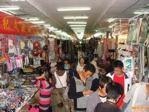 黑龍江哈爾濱服裝城全攻略 地址交通、拿貨技巧與營業時間詳解